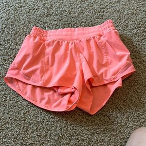 Lululemon hotty hot LR 2.5 size 6
